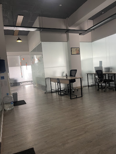 12 Seater Room - Social Coworking Community - Kanakapura, Bengaluru